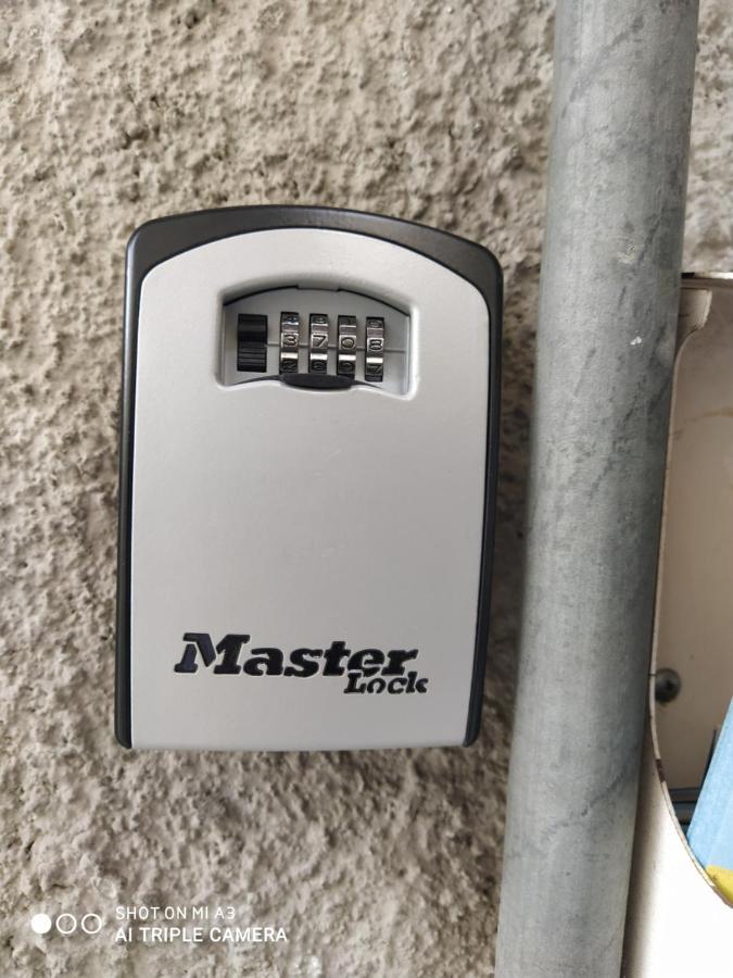 Apartamento Un oeil sur la cathédrale Aosta Exterior foto